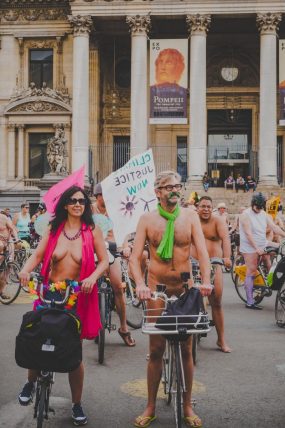 16 juin 2018: 13e édition de Cyclonudista regroupant près de 300 cyclistes nus ou habillés ainsi que des handicapés  pour attirer l’attention sur la vulnérabilité des cyclistes  en ville; Bruxelles,, Belgique ;  Europe                                                                             16 June 2018: 13rd Cyclonudista edition gathering around 300 cyclists naked or in clothed  as well as disabled people to raise awareness on cyclists vulnerability in the city,; Brussels,, Belgium; Europe