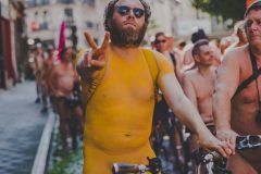 15 juin 2019 :14e édition de la Cyclonudista regroupant près de 100 cyclistes nus, habillés ou le corps peints aux couleur de la compétition cycliste prochaine démarrant à Bruxelles du Tour de France ainsi que des handicapés  pour attirer l’attention sur la vulnérabilité des cyclistes  en ville; Bruxelles, Belgique, Europe                                                                             15 June 2019: 14rd Cyclonudista edition gathering around 100 cyclists naked, in clothes or the body painted with colors of the Cyclist race the Tour de France to start from Brussels  as well as disabled people to raise awareness on cyclists vulnerability in the city,; Brussels, Belgium, Europe